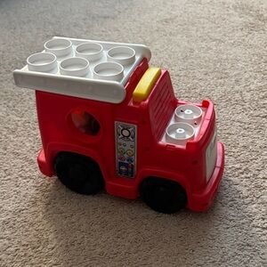 Fisher Price Little Peoples Build N Drive Red Shape Sorter Fire Engine Truck